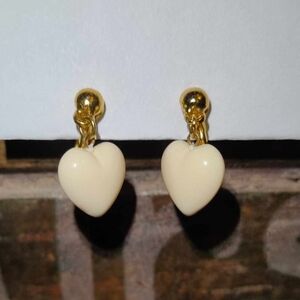 Vintage Beige Heart Clip-on Earrings Boho Cottagecore